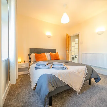 Cosy Home In Reading, Berkshire Exterior photo